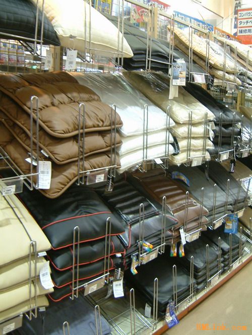 供应汽车饰品展示货架高清图片